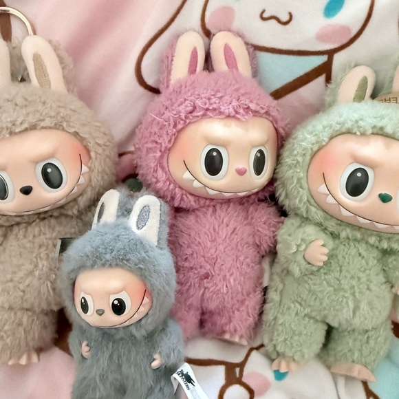 LABUBU BUNDLE! - Picture 2 of 2